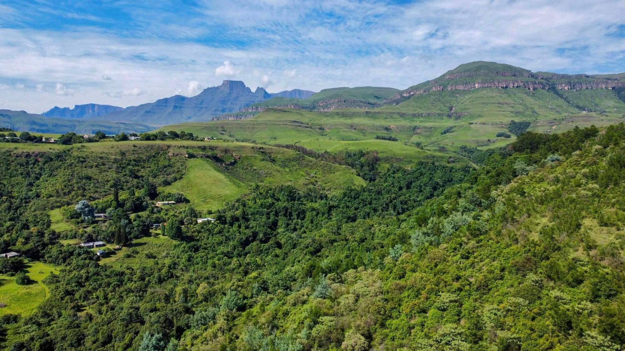 Drakensberg Sun Resort Cathkin Park Buitenkant foto