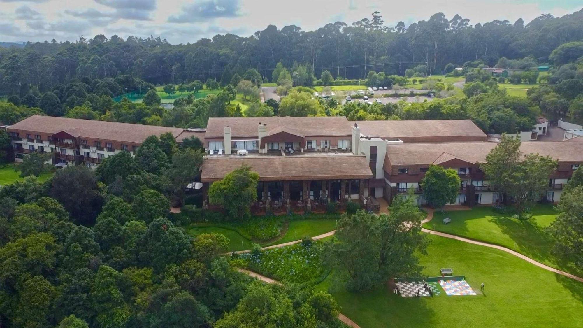 Drakensberg Sun Resort Cathkin Park Buitenkant foto